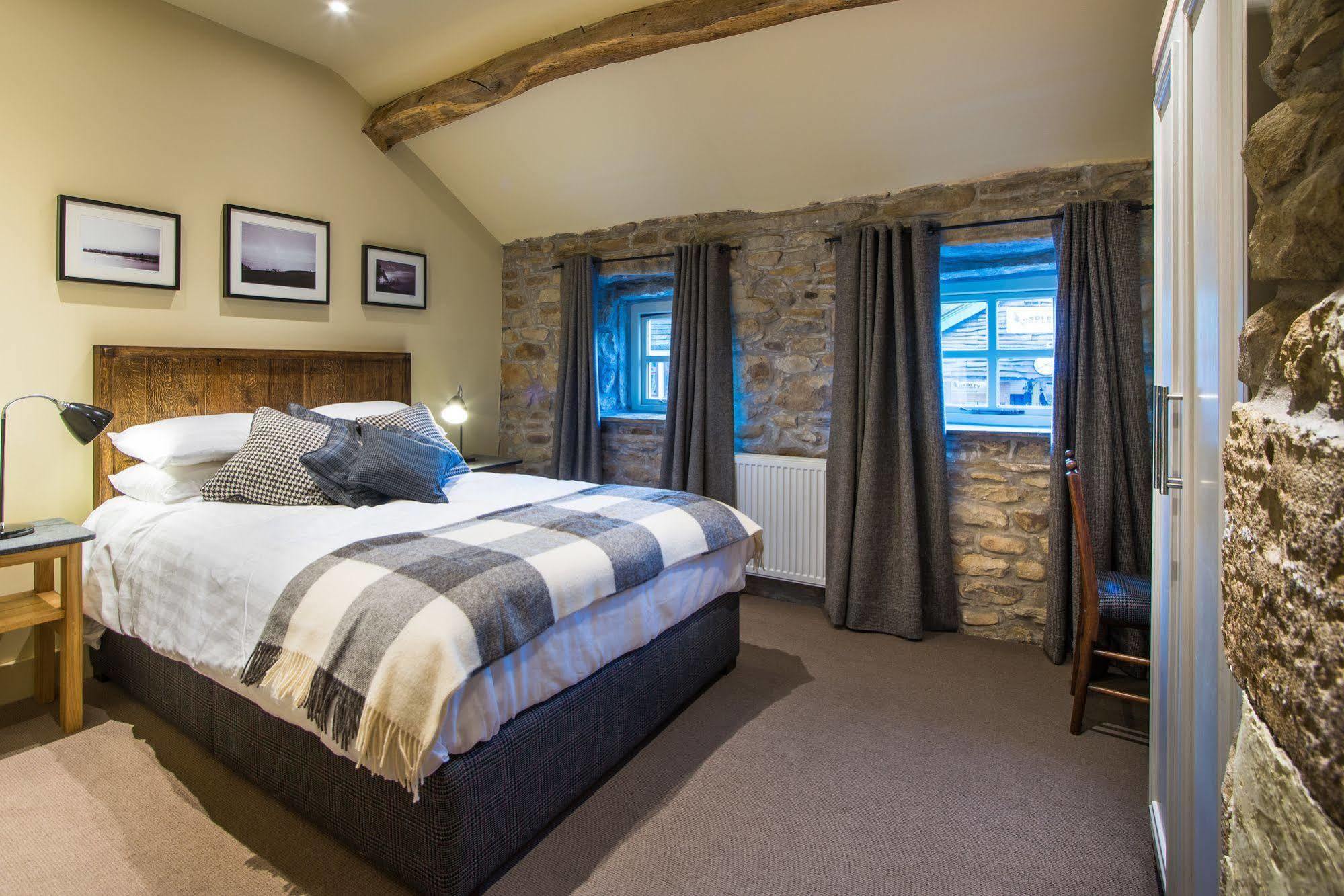 Barley Mow Bed & Breakfast Burnley Exterior photo