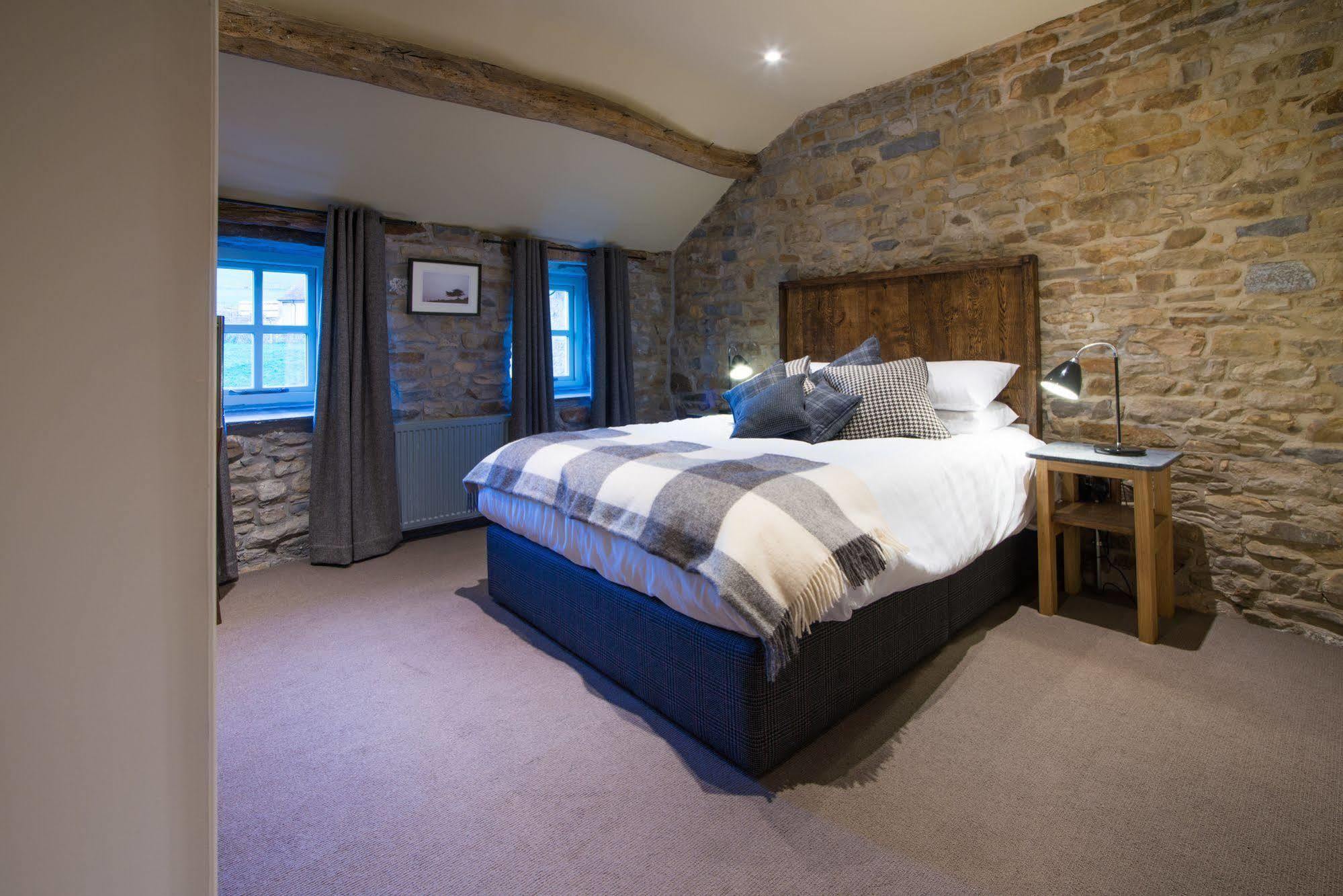 Barley Mow Bed & Breakfast Burnley Exterior photo
